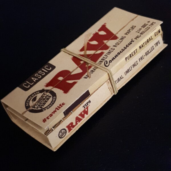 Raw Connoisseur Rolling Papers-Pre-rolled Tips