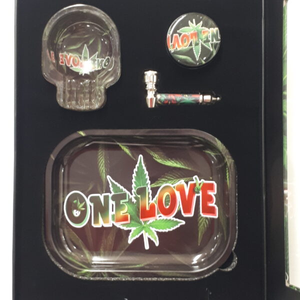 One Love Smoking Gift Set